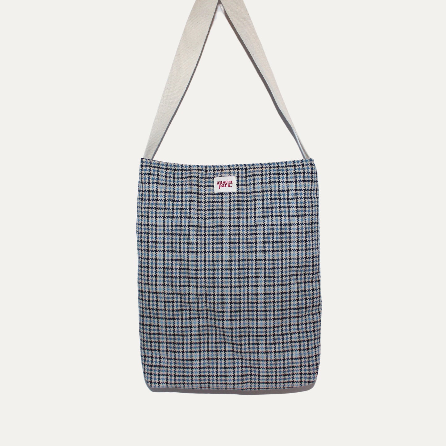 Quilted Market Tote Bag - Blue Houndstooth